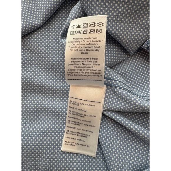 UNTUCKit Short Sleeve Button-Up Shirt in Blue with White/Beige Squares – Medium - Picture 6 of 6